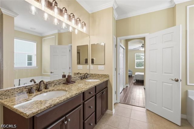 2506 Blackburn CIR, Cape Coral, FL 33991