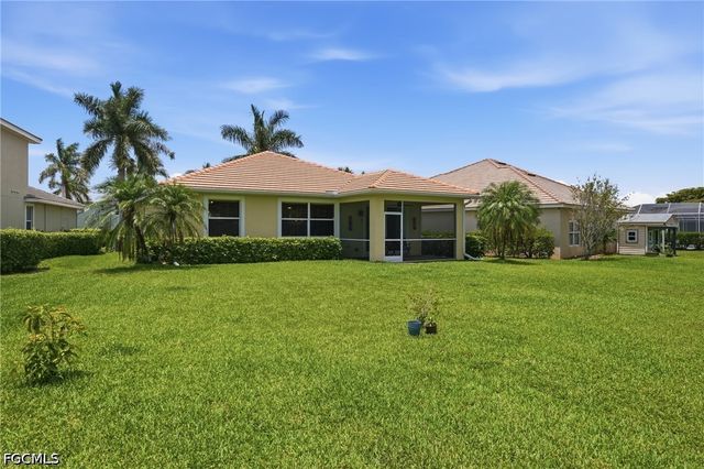 2506 Blackburn CIR, Cape Coral, FL 33991