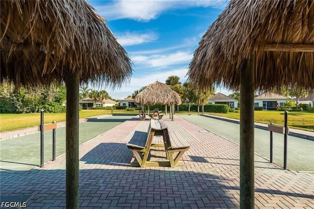2506 Blackburn CIR, Cape Coral, FL 33991