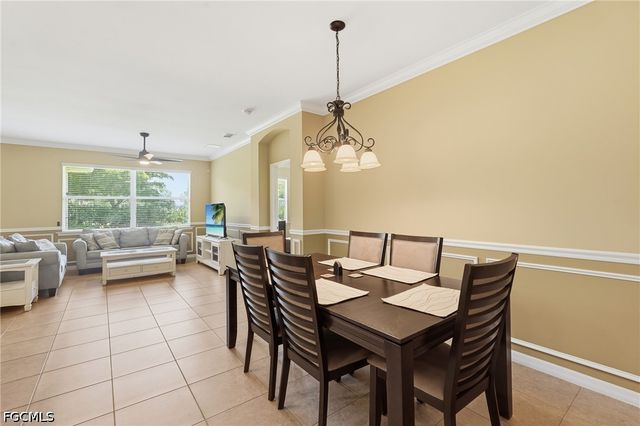 2506 Blackburn CIR, Cape Coral, FL 33991