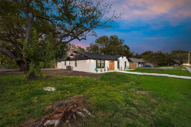 3209 Royal Lane, Dallas, TX 75229