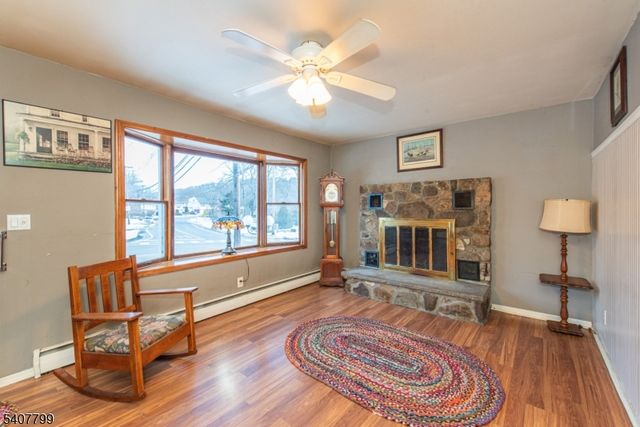 49 Skyline Lake Dr, Ringwood Boro, NJ 07456