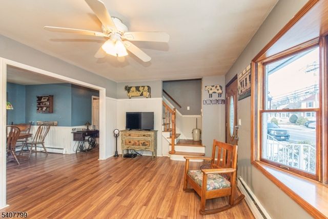 49 Skyline Lake Dr, Ringwood Boro, NJ 07456