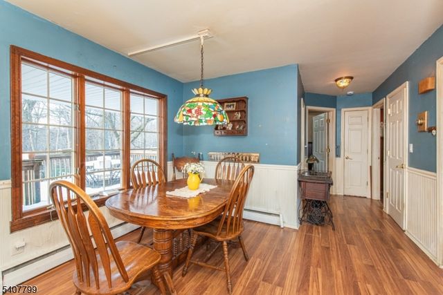 49 Skyline Lake Dr, Ringwood Boro, NJ 07456