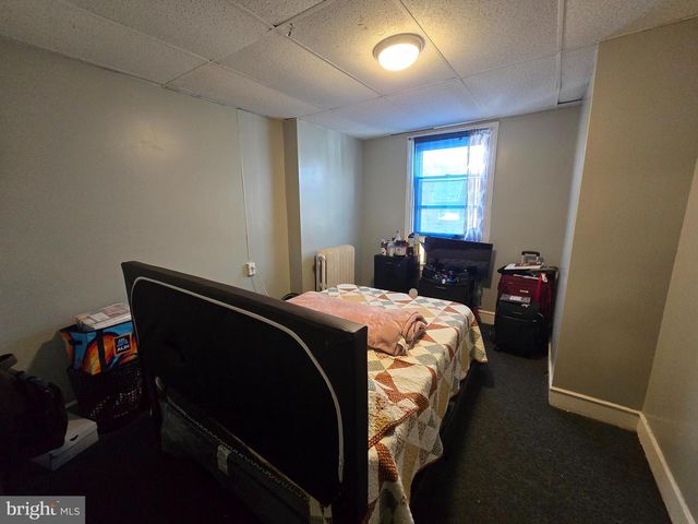 993 E SANGER ST, Philadelphia, PA 19124