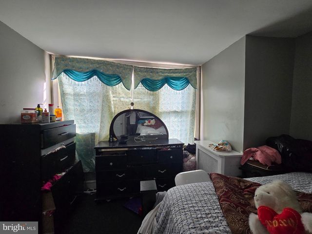 993 E SANGER ST, Philadelphia, PA 19124