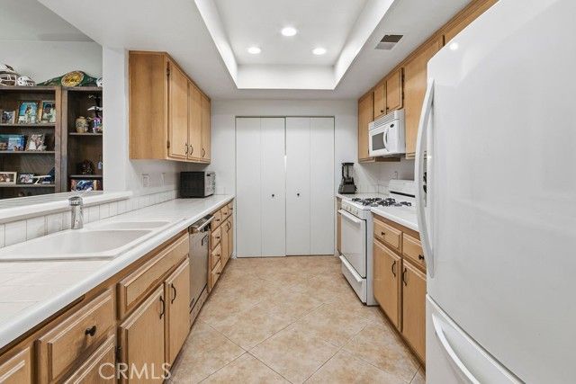 10361 Garden Grove Blvd 12, Garden Grove, CA 92843