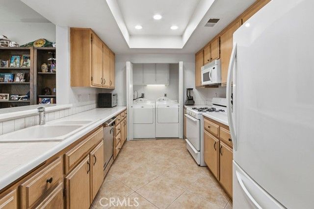 10361 Garden Grove Blvd 12, Garden Grove, CA 92843