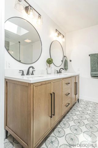 221 B Ave, Coronado, CA 92118