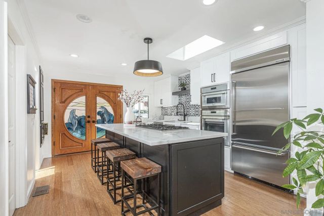221 B Ave, Coronado, CA 92118