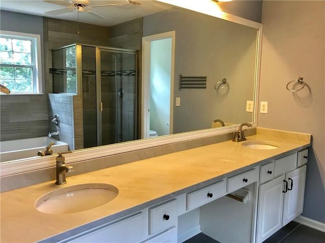 3354 Roundfield Circle, Duluth, GA 30096