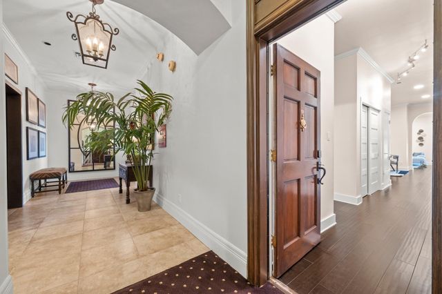 1501 W 6th ST, Austin, TX 78703