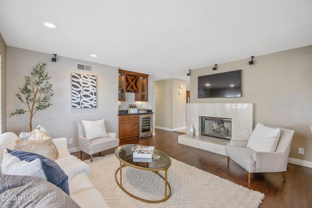 1660 Shadow Oaks Place, Thousand Oaks, CA 91362