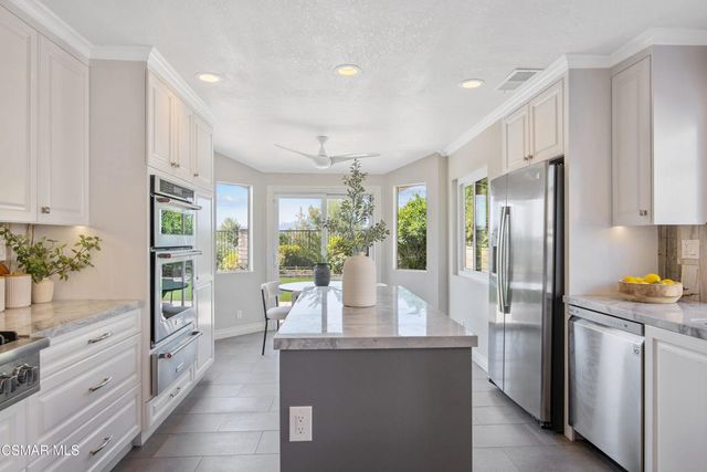 1660 Shadow Oaks Place, Thousand Oaks, CA 91362