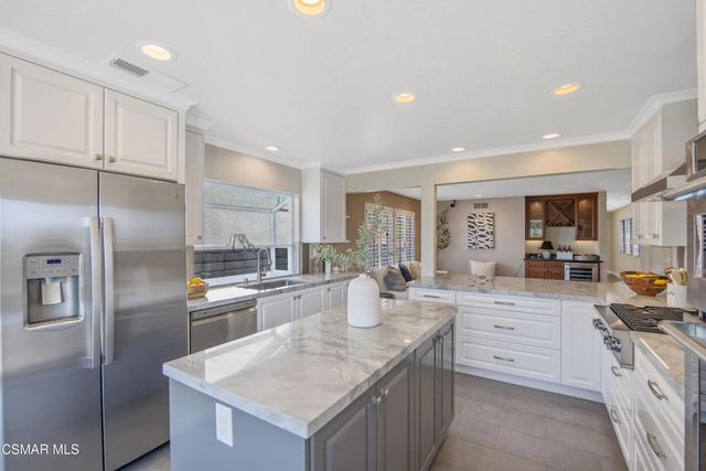 1660 Shadow Oaks Place, Thousand Oaks, CA 91362