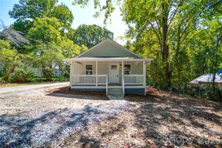 909 US 70 Highway W, Morganton, NC 28655