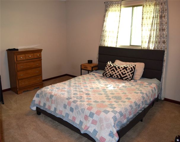 400 S Pleasant Hill Boulevard, Pleasant Hill, IA 50327