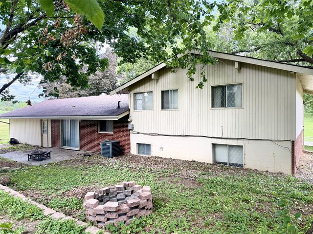 400 S Pleasant Hill Boulevard, Pleasant Hill, IA 50327