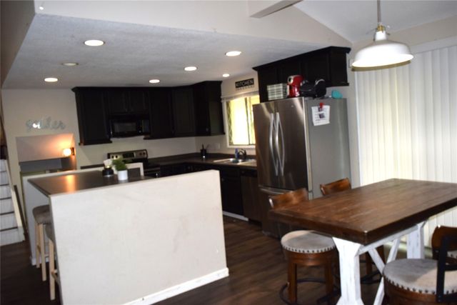 400 S Pleasant Hill Boulevard, Pleasant Hill, IA 50327