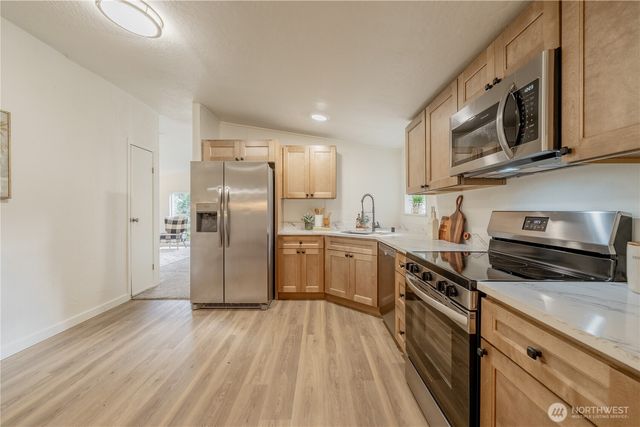 10794 Halloran Road, Bow, WA 98232