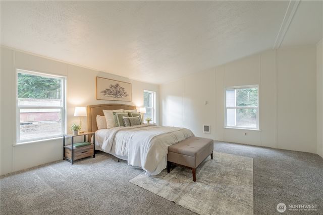 10794 Halloran Road, Bow, WA 98232