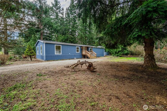10794 Halloran Road, Bow, WA 98232