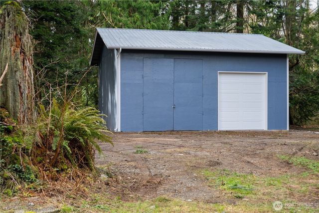 10794 Halloran Road, Bow, WA 98232