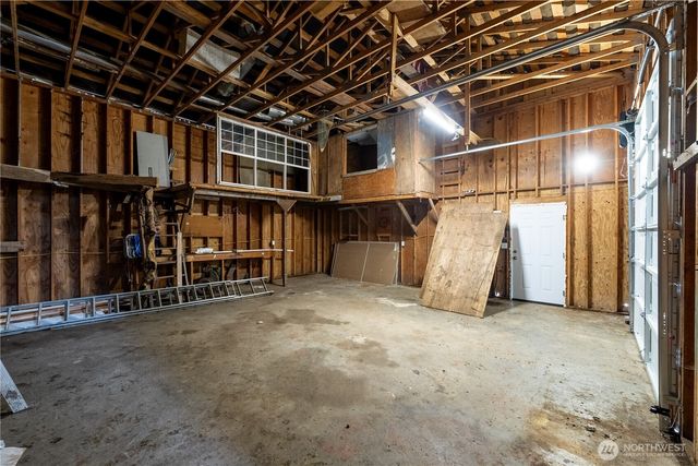 10794 Halloran Road, Bow, WA 98232