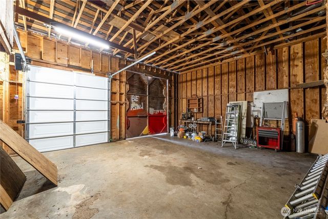 10794 Halloran Road, Bow, WA 98232