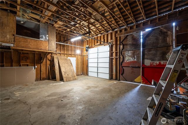 10794 Halloran Road, Bow, WA 98232