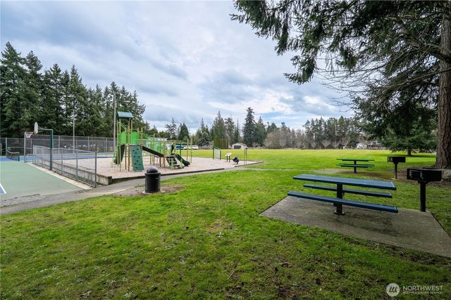 10794 Halloran Road, Bow, WA 98232