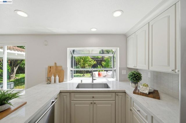 40684 Mission Blvd, Fremont, CA 94539