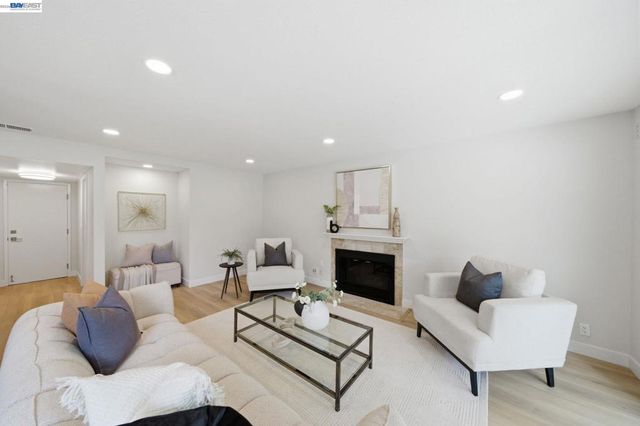 40684 Mission Blvd, Fremont, CA 94539