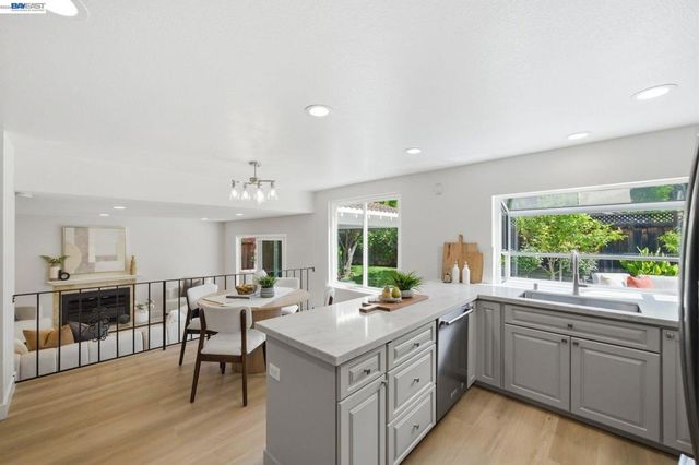 40684 Mission Blvd, Fremont, CA 94539