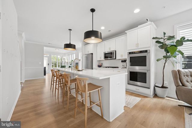 22817 FREDERICK RD, Clarksburg, MD 20871