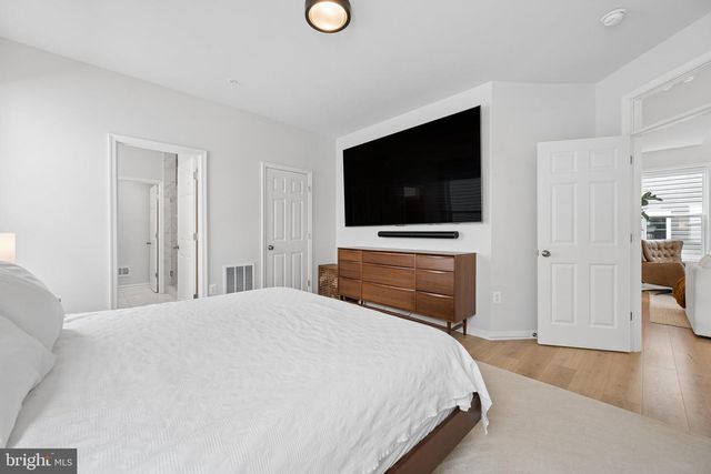 22817 FREDERICK RD, Clarksburg, MD 20871