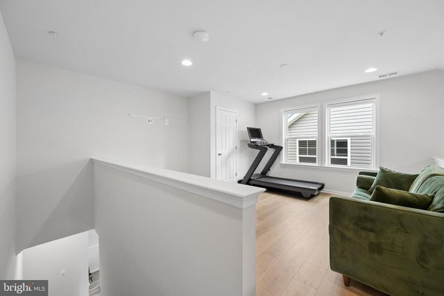 22817 FREDERICK RD, Clarksburg, MD 20871