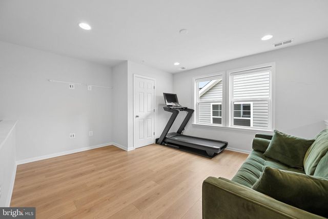 22817 FREDERICK RD, Clarksburg, MD 20871