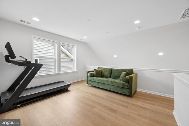22817 FREDERICK RD, Clarksburg, MD 20871