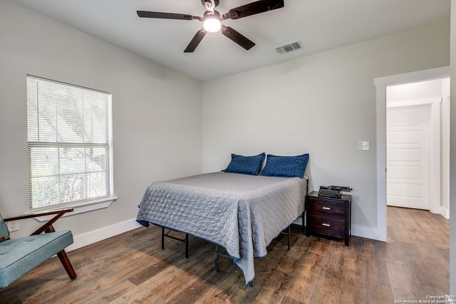 1922 W Ashby, San Antonio, TX 78228
