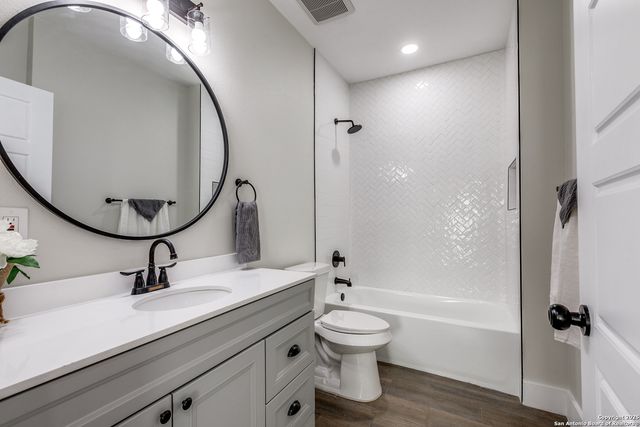 1922 W Ashby, San Antonio, TX 78228