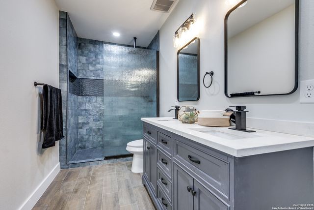 1922 W Ashby, San Antonio, TX 78228