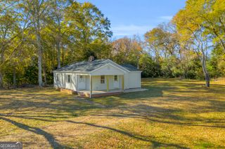 76 Campbell Drive, Hartwell, GA 30643