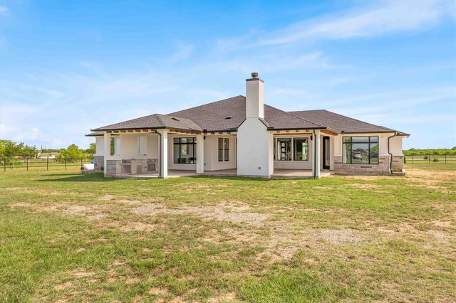 178 Balch RD, Elgin, TX 78621