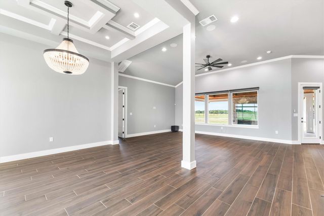 178 Balch RD, Elgin, TX 78621