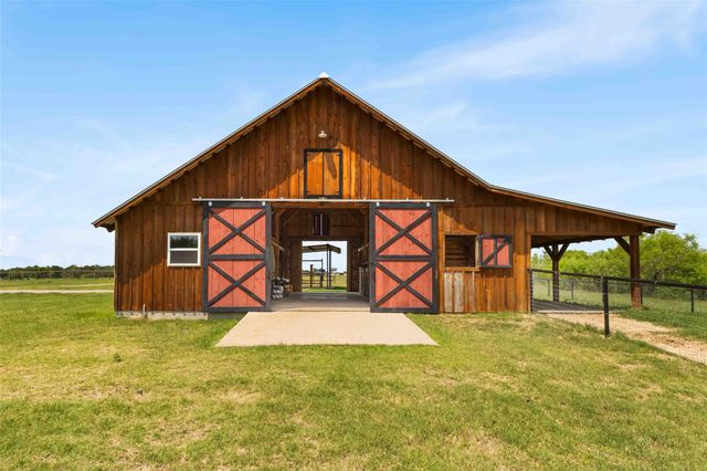 178 Balch RD, Elgin, TX 78621