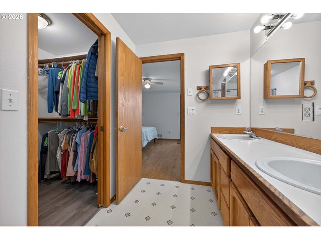 9306 Ne 147TH Ave, Vancouver, WA 98682