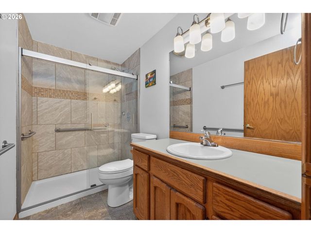 9306 Ne 147TH Ave, Vancouver, WA 98682