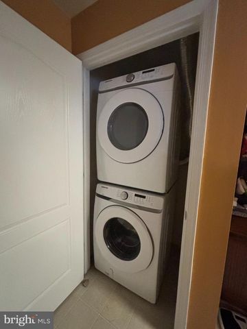 11123 WORTHAM CREST CIR, Manassas, VA 20109