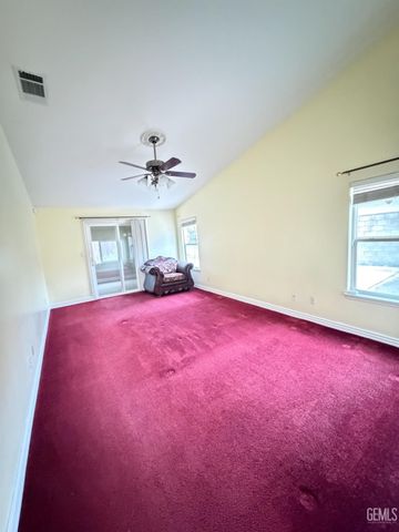 4411 Jackson Ridge Avenue, Bakersfield, CA 93313